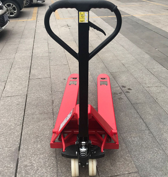 汛期來臨，叉車需要加倍進行保護了